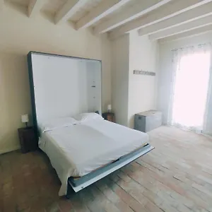 https://la-casa-di-paolina-affitti-turistici-cir017067-lni-00070.it-lombardy.com